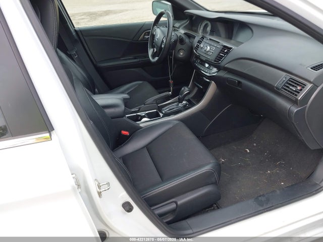 1HGCR2F5XGA235271 Honda k24w1