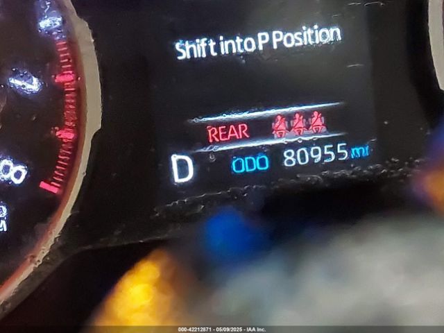 2T3F1RFV0KW052130 Toyota RAV4 LE