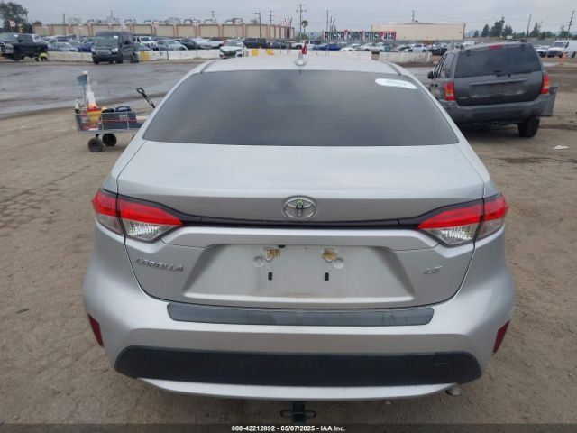 JTDEPRAE5LJ006777 Toyota COROLLA LE