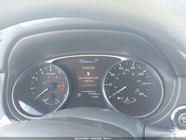 5N1AT2MV1FC815775 Nissan ROGUE SV