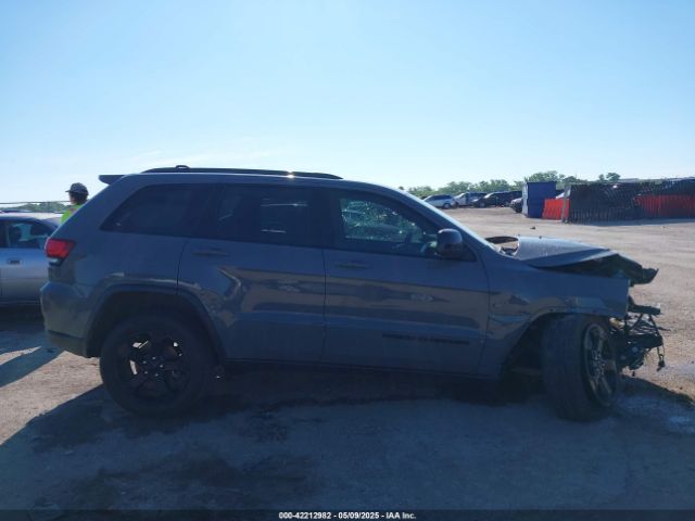 1C4RJFAG2KC611457 Jeep Grand Cherokee