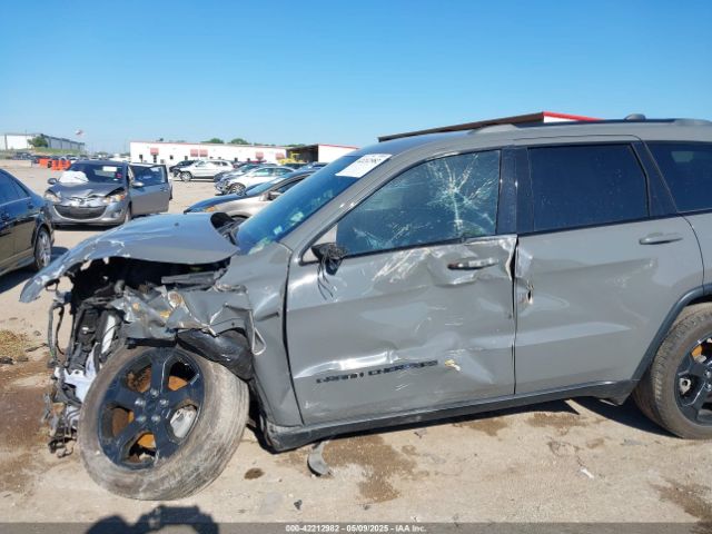 1C4RJFAG2KC611457 Jeep Grand Cherokee