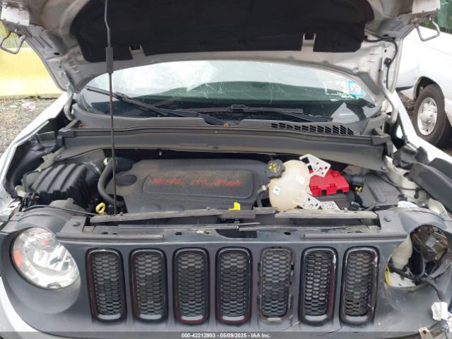 ZACCJBBB0JPH13481 Jeep Renegade Altitude 4x4