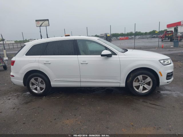 WA1LHAF70JD015988 Audi Q7 2.0t Premium
