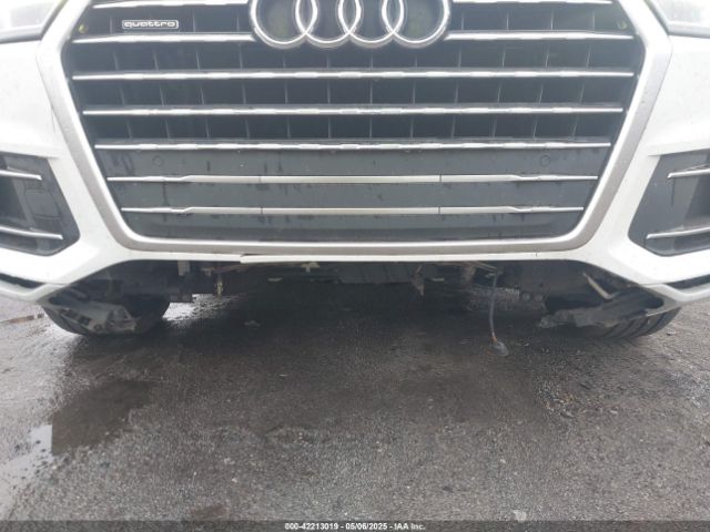 WA1LHAF70JD015988 Audi Q7 2.0t Premium