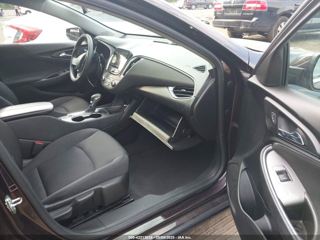 1G1ZD5ST7MF004235 Chevrolet Malibu Fwd Lt
