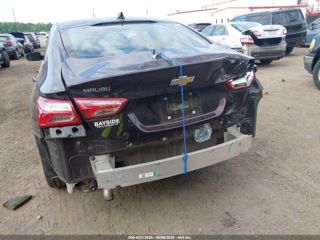 1G1ZD5ST7MF004235 Chevrolet Malibu Fwd Lt