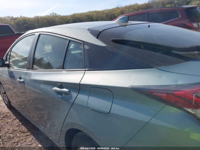 JTDKARFU6G3513668 Toyota Prius Four