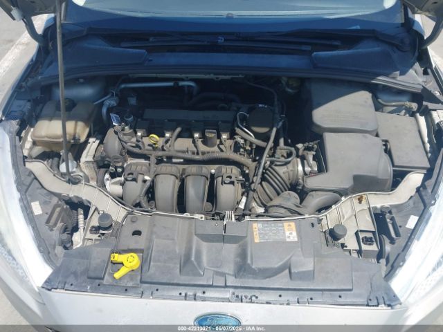 1FADP3K23FL385953 Ford FOCUS SE