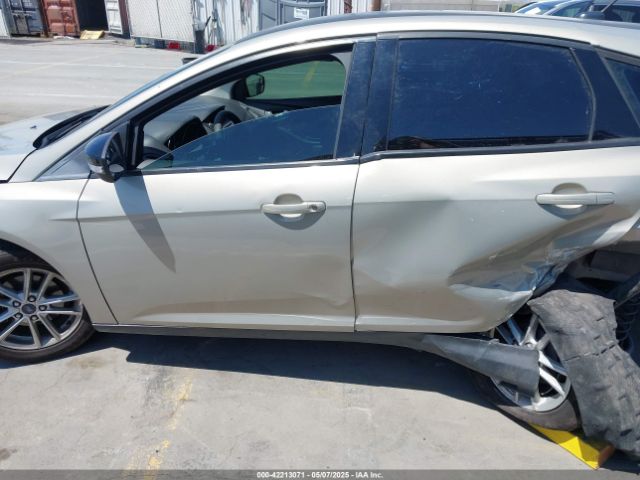 1FADP3K23FL385953 Ford FOCUS SE