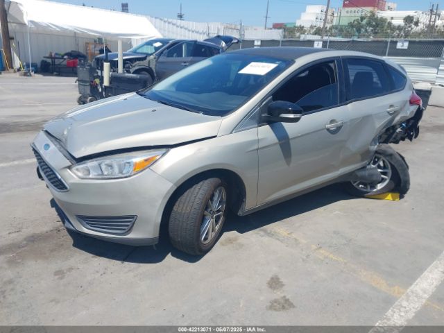 1FADP3K23FL385953 Ford FOCUS SE
