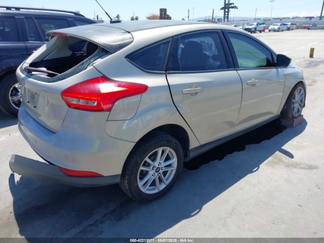 1FADP3K23FL385953 Ford FOCUS SE