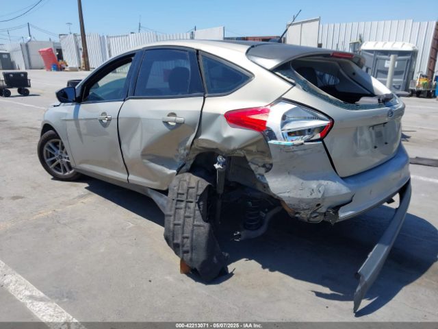 1FADP3K23FL385953 Ford FOCUS SE