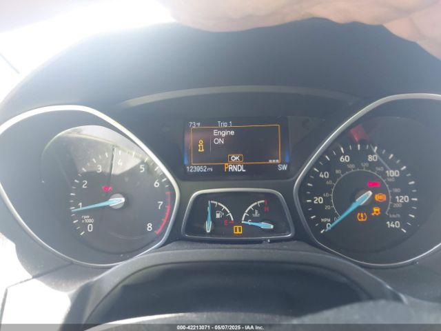 1FADP3K23FL385953 Ford FOCUS SE