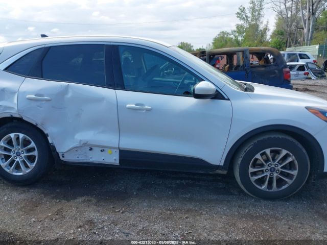 1FMCU0G60MUB22668 Ford ESCAPE SE