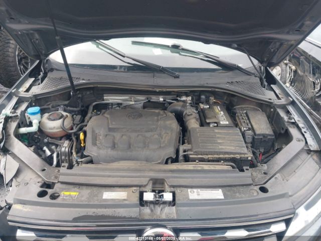 2020 VOLKSWAGEN TIGUAN 3VV3B7AX7LM045239 Photo 9