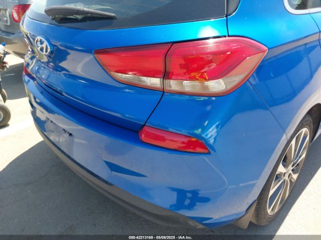 KMHH35LE1JU011982 Hyundai ELANTRA GT