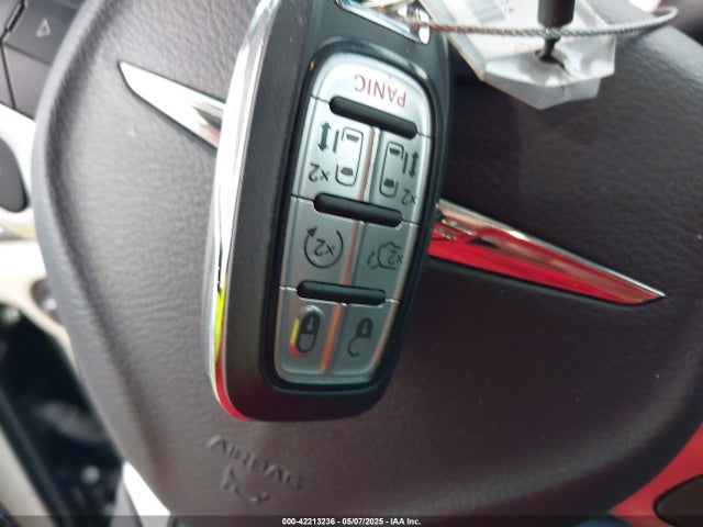Chrysler Pacifica Touring L 2024 2C4RC1BGXRR135925 Image 11