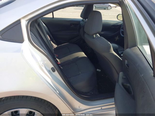 5YFEPMAE6NP317961 Toyota COROLLA LE