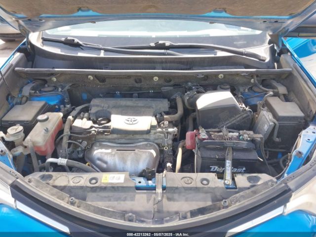 JTMZFREV5HJ119781 Toyota RAV4 LE