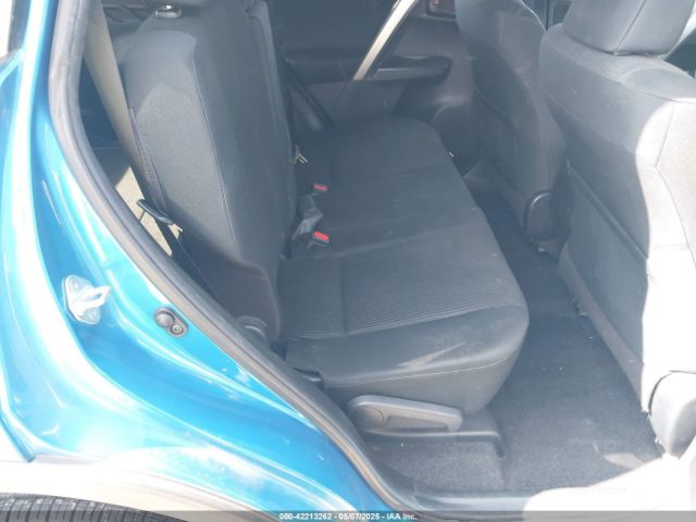 JTMZFREV5HJ119781 Toyota RAV4 LE