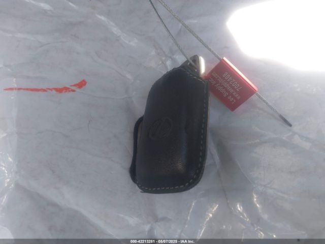 JTHBW1GG2F2084270 Lexus ES 300H