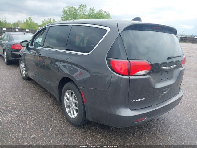 Chrysler Voyager Lx 2023 2C4RC1CG1PR610616 Image 3