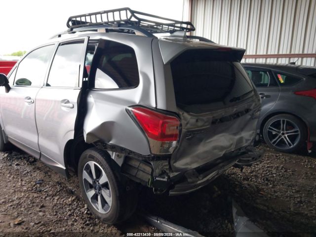 JF2SJAGCXHH526078 Subaru Forester 2.5i Premium