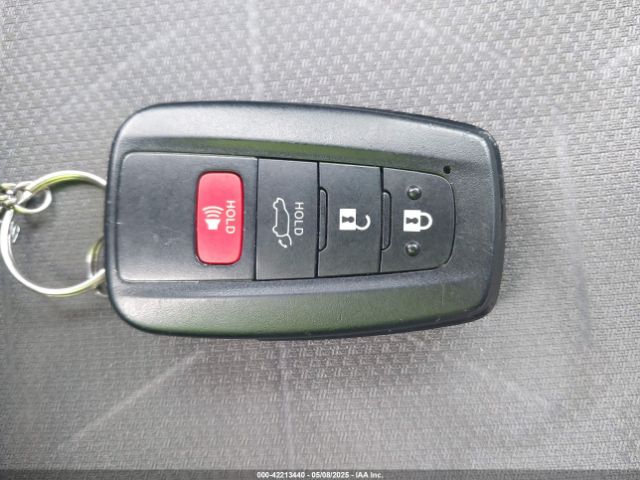 JTMW1RFV1KD510481 Toyota Rav4 Xle
