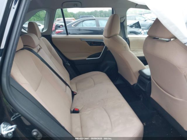 JTMF1RFV6KD016360 Toyota RAV4 LE