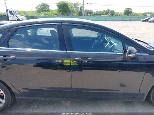 3FA6P0H75GR125230 Ford FUSION SE