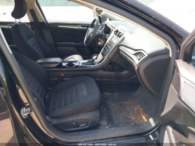 3FA6P0H75GR125230 Ford FUSION SE
