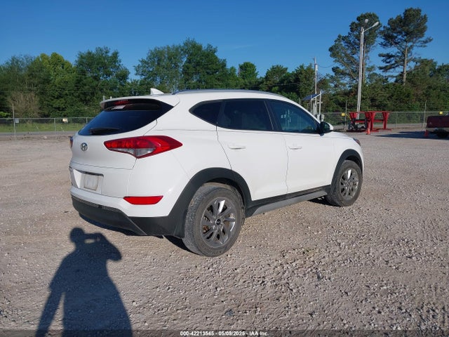 KM8J33A4XJU752762 Hyundai TUCSON SEL
