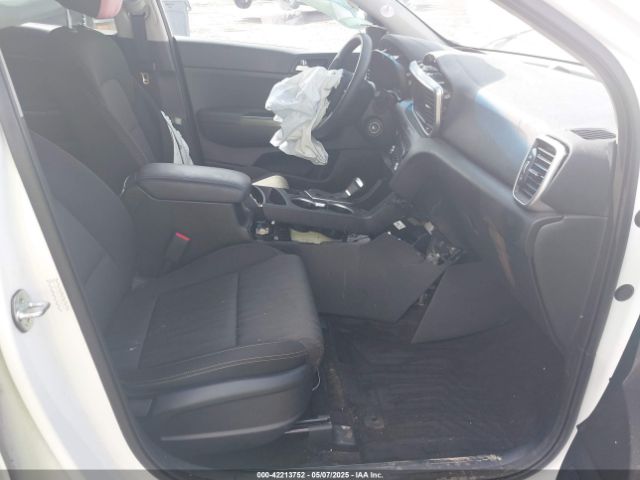 2022 KIA SPORTAGE KNDPM3ACXN7960163 Photo 4