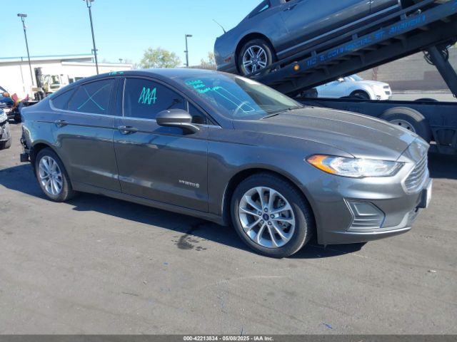 3FA6P0LU5KR200773 Ford Fusion Hybrid Se