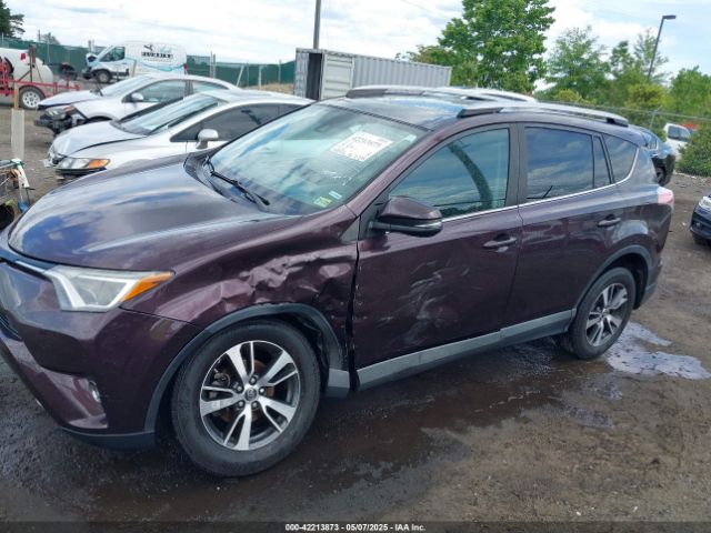 2T3RFREV7JW807823 Toyota Rav4 Xle