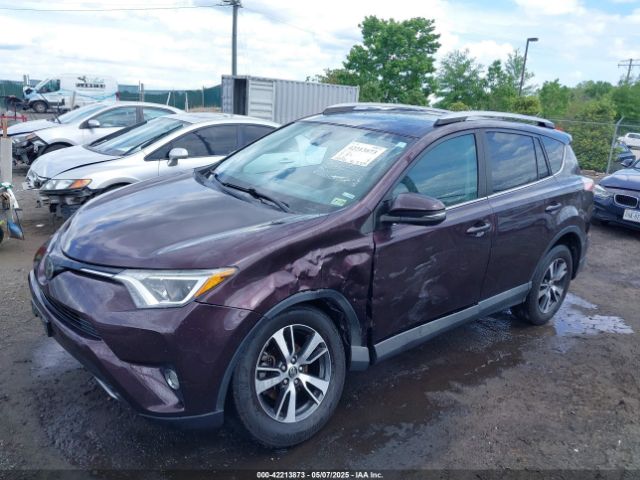 2T3RFREV7JW807823 Toyota Rav4 Xle