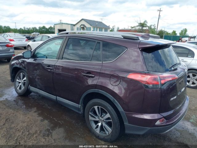 2T3RFREV7JW807823 Toyota Rav4 Xle