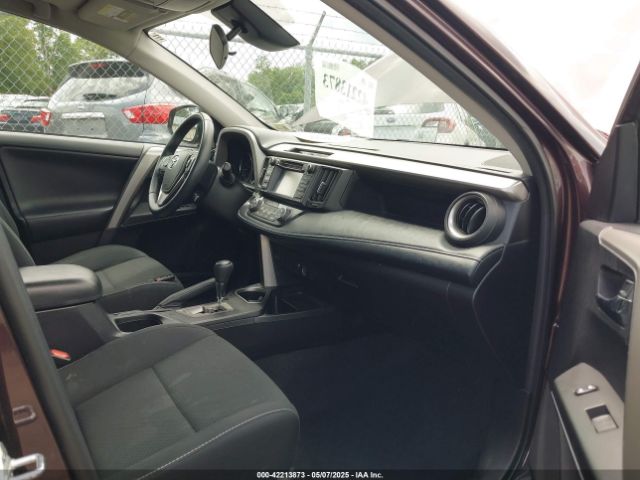 2T3RFREV7JW807823 Toyota Rav4 Xle