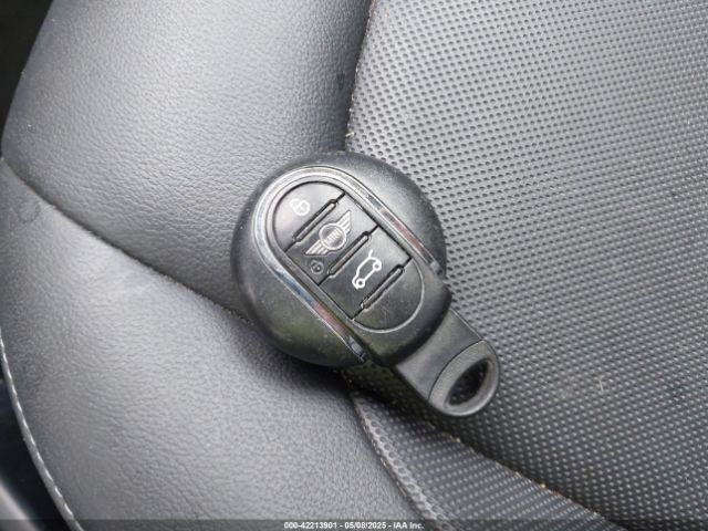 2019 MINI COUNTRYMAN WMZYV5C53K3F57563 Photo 10