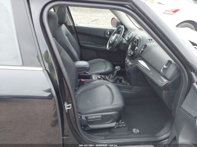2019 MINI COUNTRYMAN WMZYV5C53K3F57563 Photo 4