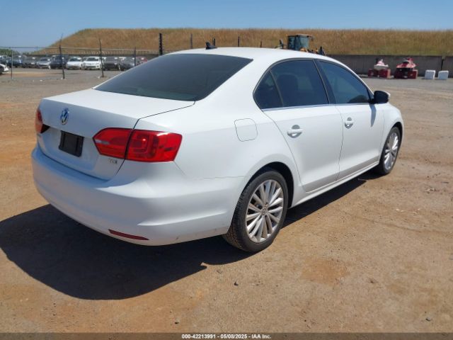 3VWLL7AJ0EM398882 Volkswagen Jetta