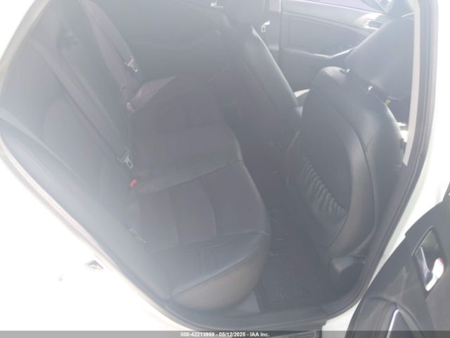 KNAGN4ADXG5098506 KIA Optima Hybrid Ex