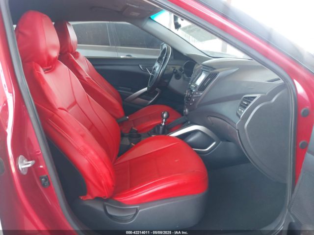 KMHTC6AE0EU199371 Hyundai Veloster Turbo W/black