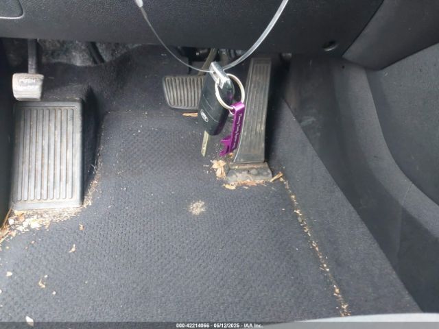 5XYPGDA53GG150507 KIA Sorento 3.3l Lx