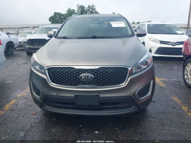 5XYPGDA53GG150507 KIA Sorento 3.3l Lx