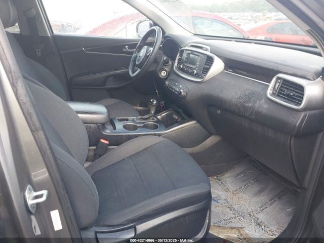 5XYPGDA53GG150507 KIA Sorento 3.3l Lx