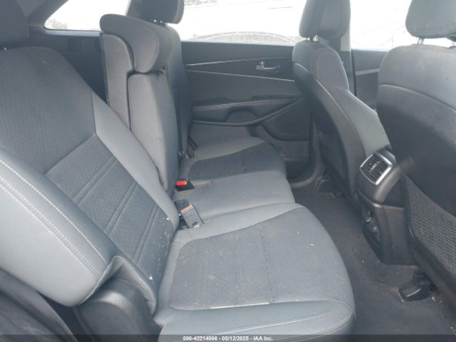 5XYPGDA53GG150507 KIA Sorento 3.3l Lx