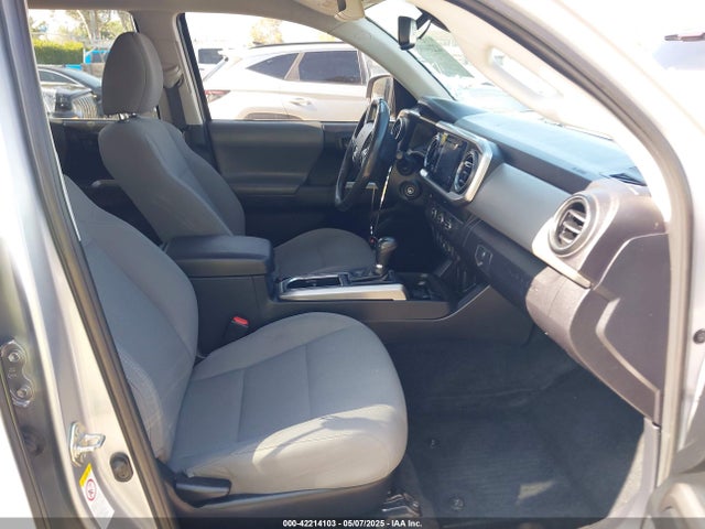 3TMAZ5CNXKM109936 Toyota Tacoma Sr5 V6