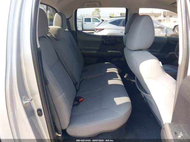 3TMAZ5CNXKM109936 Toyota Tacoma Sr5 V6